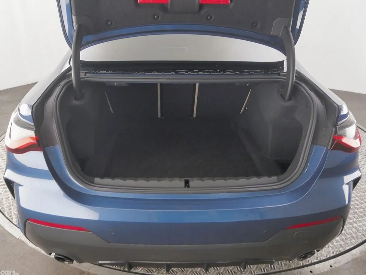 BMW 4-Series Coupe, Diesel Hybrid, 2023, Blue