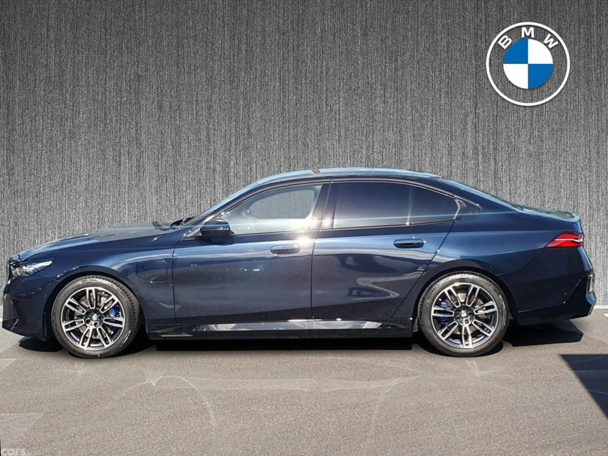 BMW 5-Series Saloon, Petrol Plug-in Hybrid, 2026, Black