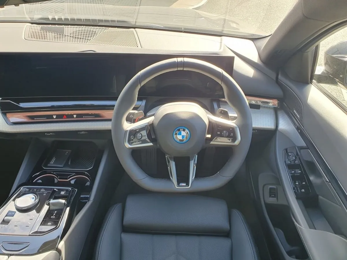 BMW 5-Series Saloon, Petrol Plug-in Hybrid, 2026, Black
