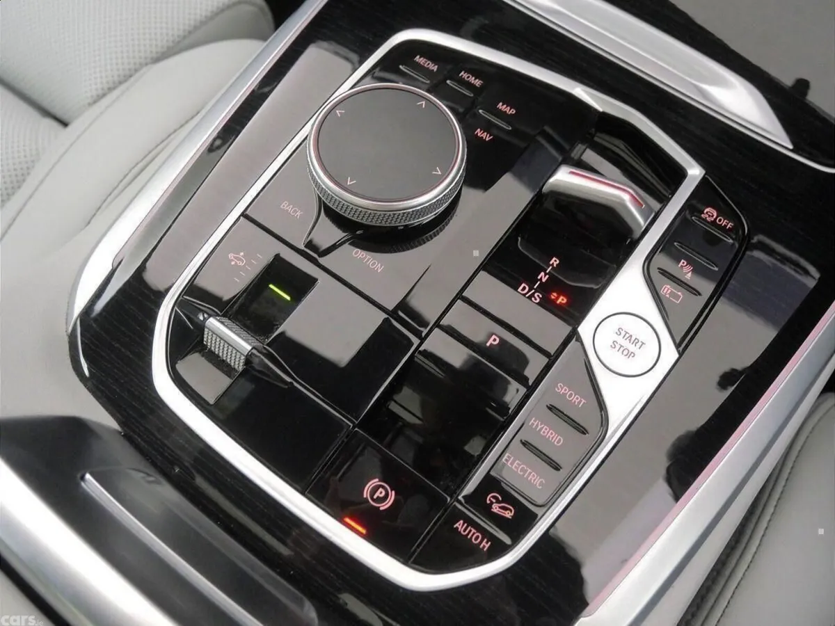 BMW X5 SUV, Petrol Plug-in Hybrid, 2024, Green