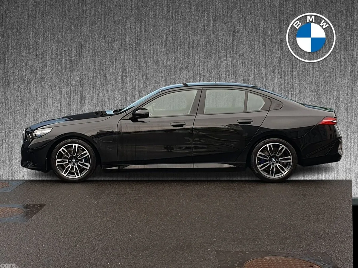 BMW 5-Series Saloon, Petrol Plug-in Hybrid, 2026, Black