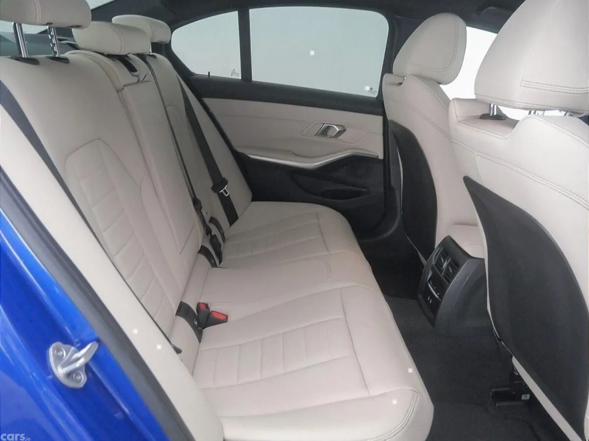 BMW 3-Series Saloon, Petrol Plug-in Hybrid, 2026, Blue