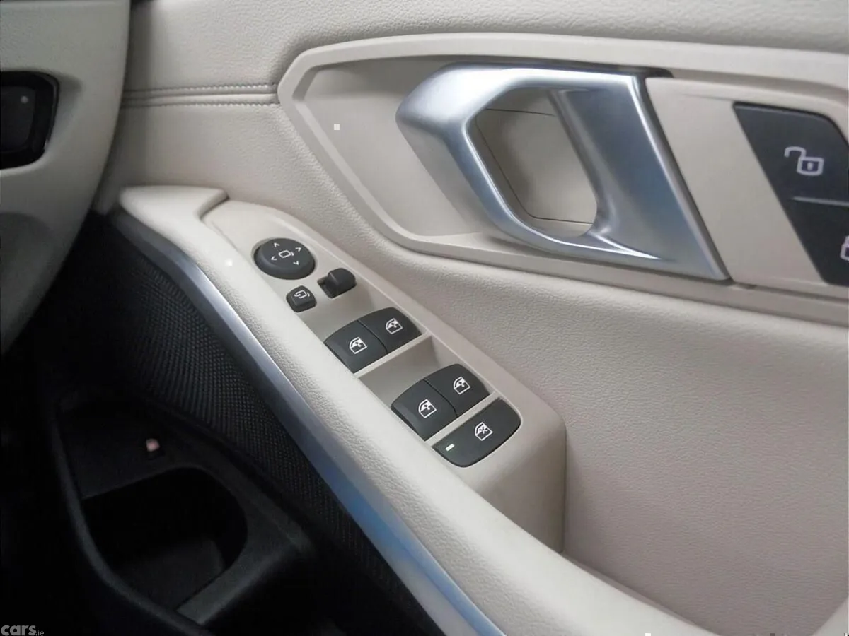 BMW 3-Series Saloon, Petrol Plug-in Hybrid, 2026, Blue