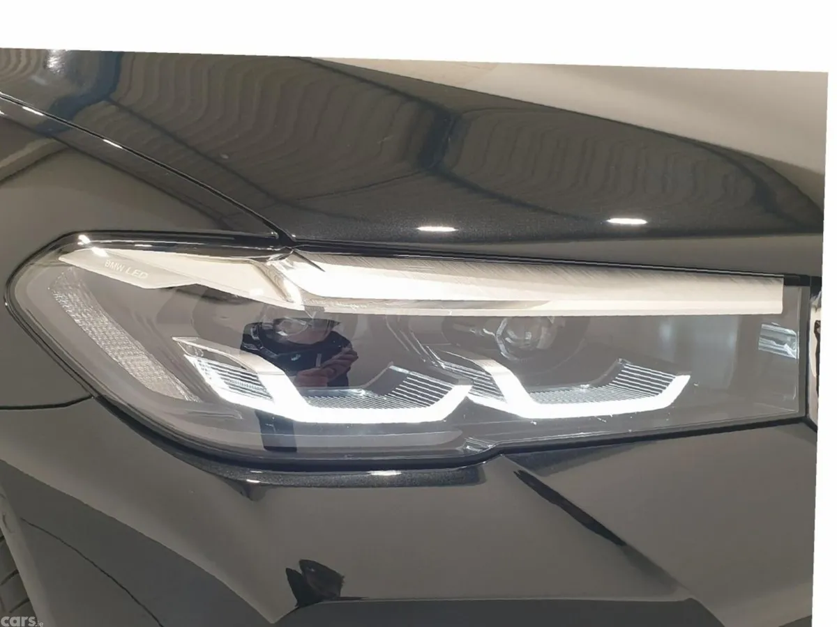 BMW 5-Series Estate, Petrol Plug-in Hybrid, 2021, Black