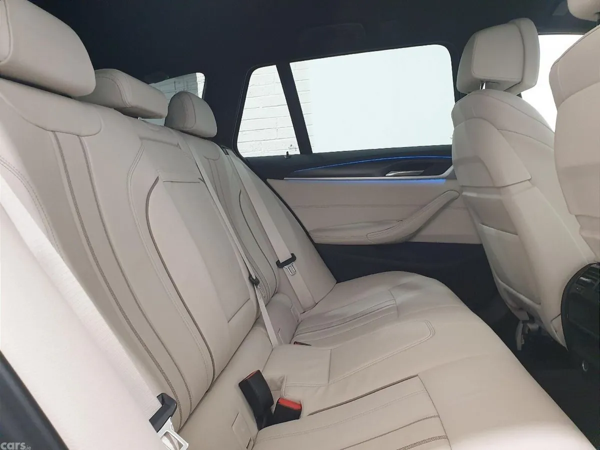 BMW 5-Series Estate, Petrol Plug-in Hybrid, 2021, Black