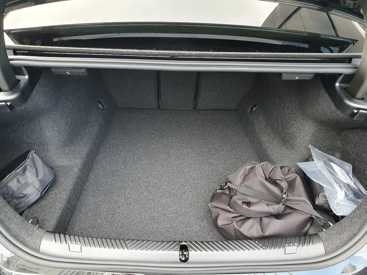 BMW 5-Series Saloon, Petrol Plug-in Hybrid, 2026, Black
