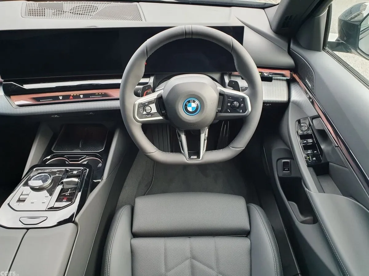 BMW 5-Series Saloon, Petrol Plug-in Hybrid, 2026, Black