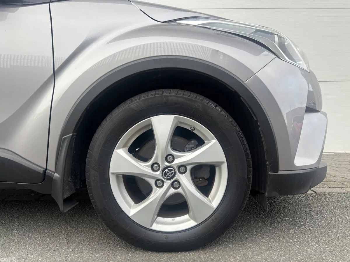 Toyota C-HR Hatchback, Petrol, 2017, Grey