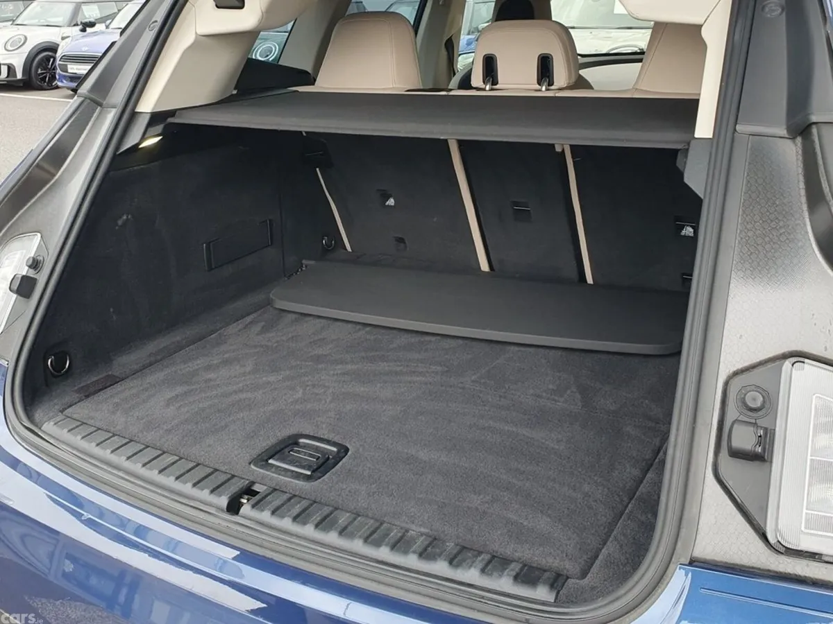 BMW iX SUV, Electric, 2023, Blue