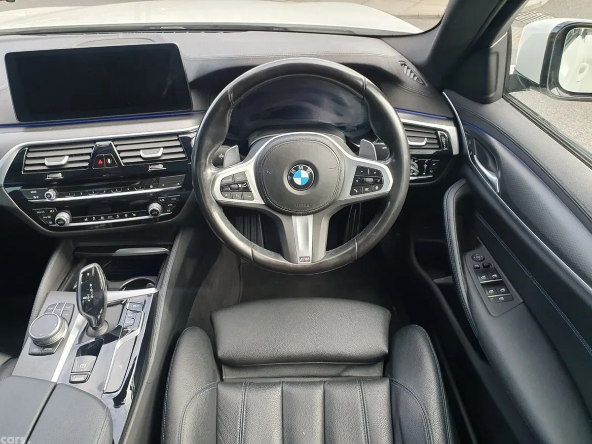 BMW 5-Series Saloon, Diesel Hybrid, 2022, White