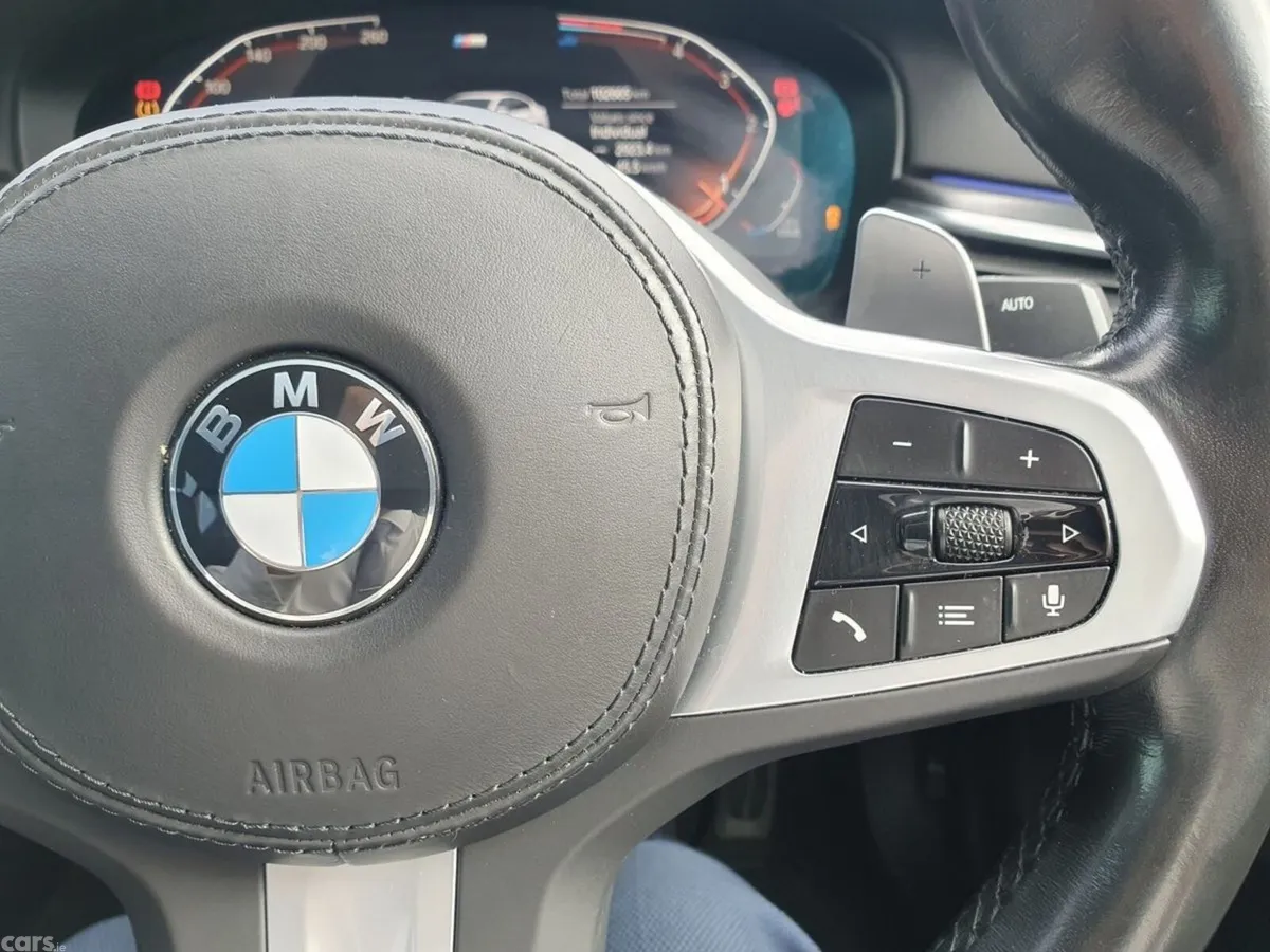 BMW 5-Series Saloon, Diesel Hybrid, 2022, White