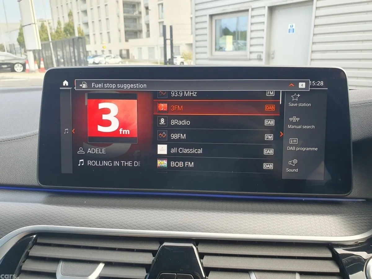 BMW 5-Series Saloon, Diesel Hybrid, 2022, White