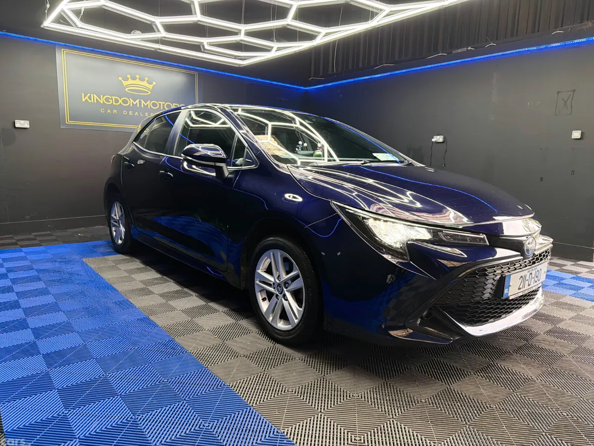 Toyota Corolla Hatchback, Petrol Hybrid, 2021, Blue