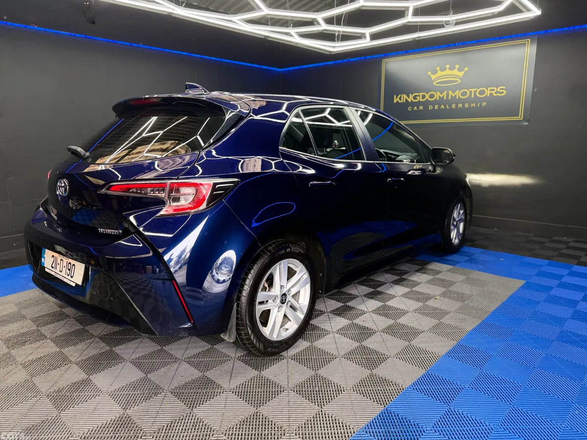 Toyota Corolla Hatchback, Petrol Hybrid, 2021, Blue