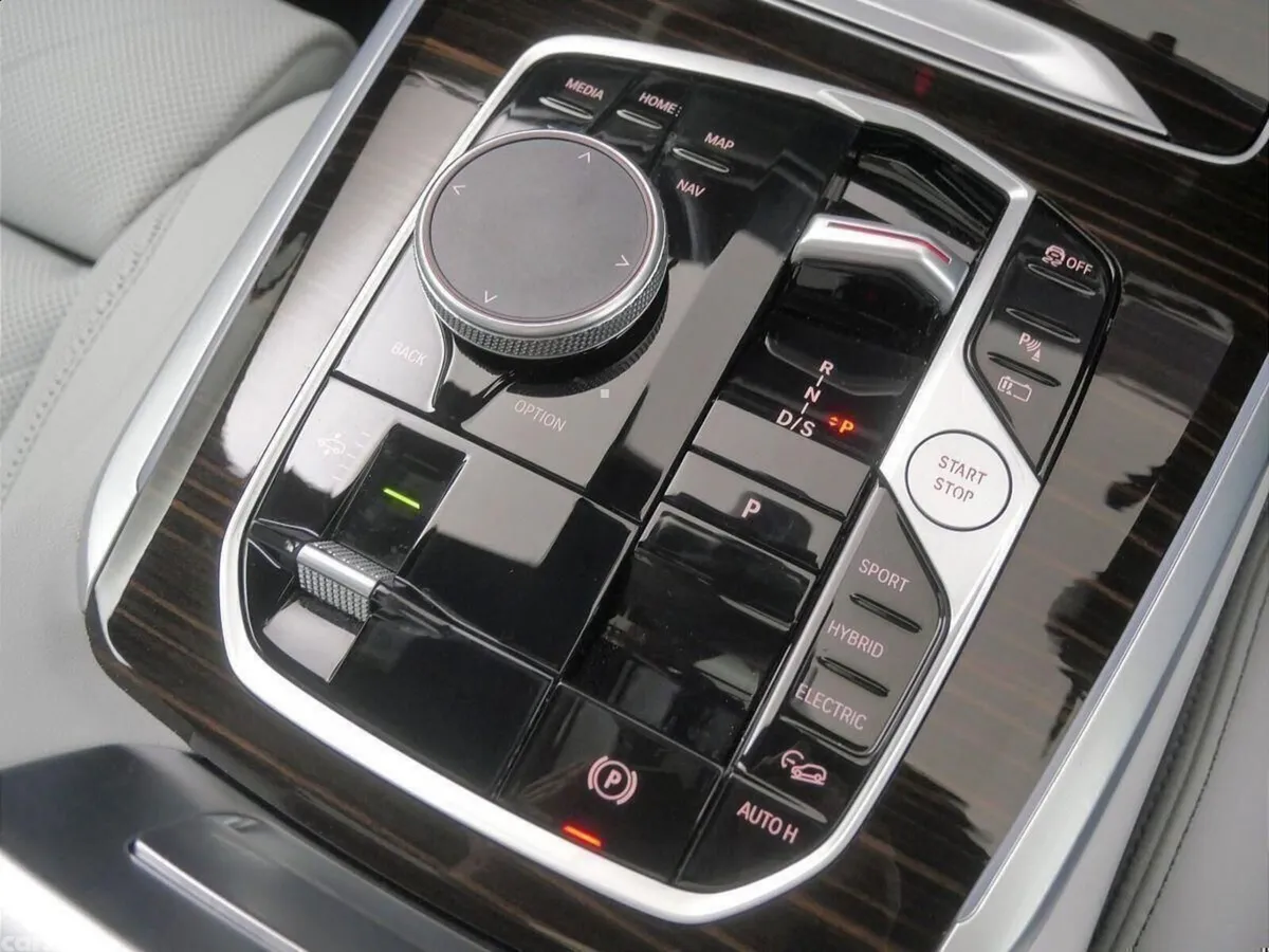 BMW X5 SUV, Petrol Plug-in Hybrid, 2025, Black