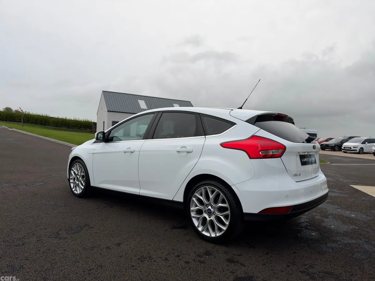 Ford Focus Hatchback, Diesel, 2017, White