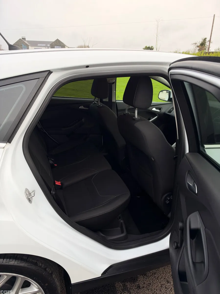 Ford Focus Hatchback, Diesel, 2017, White
