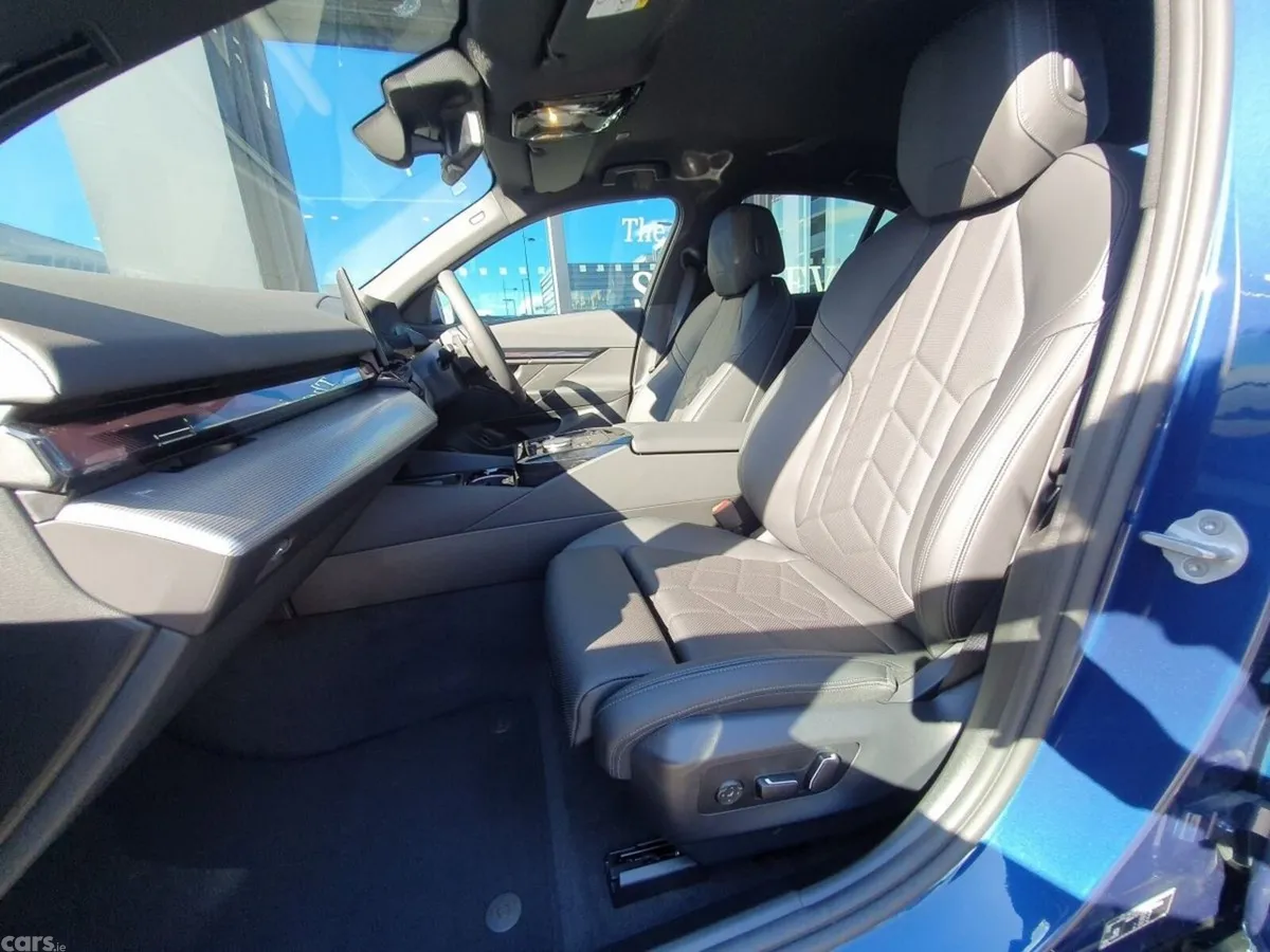 BMW 5-Series Saloon, Petrol Plug-in Hybrid, 2026, Blue
