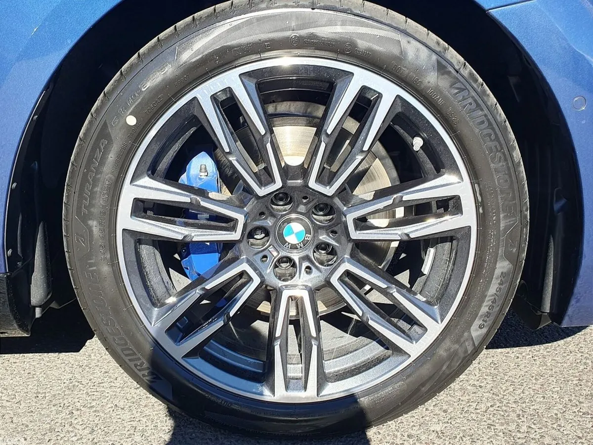 BMW 5-Series Saloon, Petrol Plug-in Hybrid, 2026, Blue