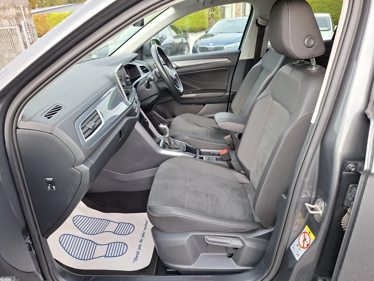 Volkswagen T-Roc SUV, Petrol, 2023, Grey