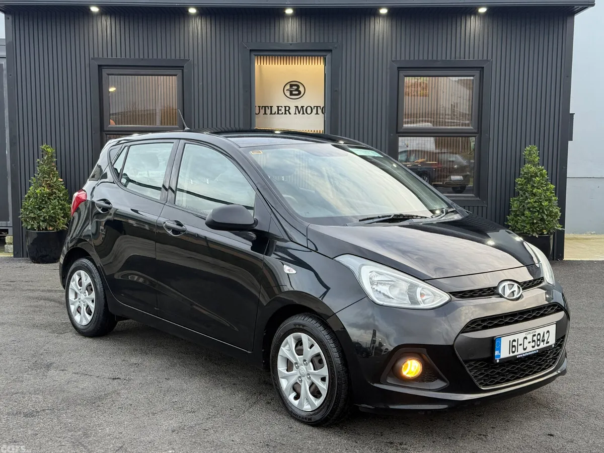 Hyundai i10 Hatchback, Petrol, 2016, Black