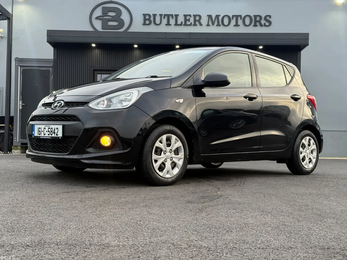 Hyundai i10 Hatchback, Petrol, 2016, Black