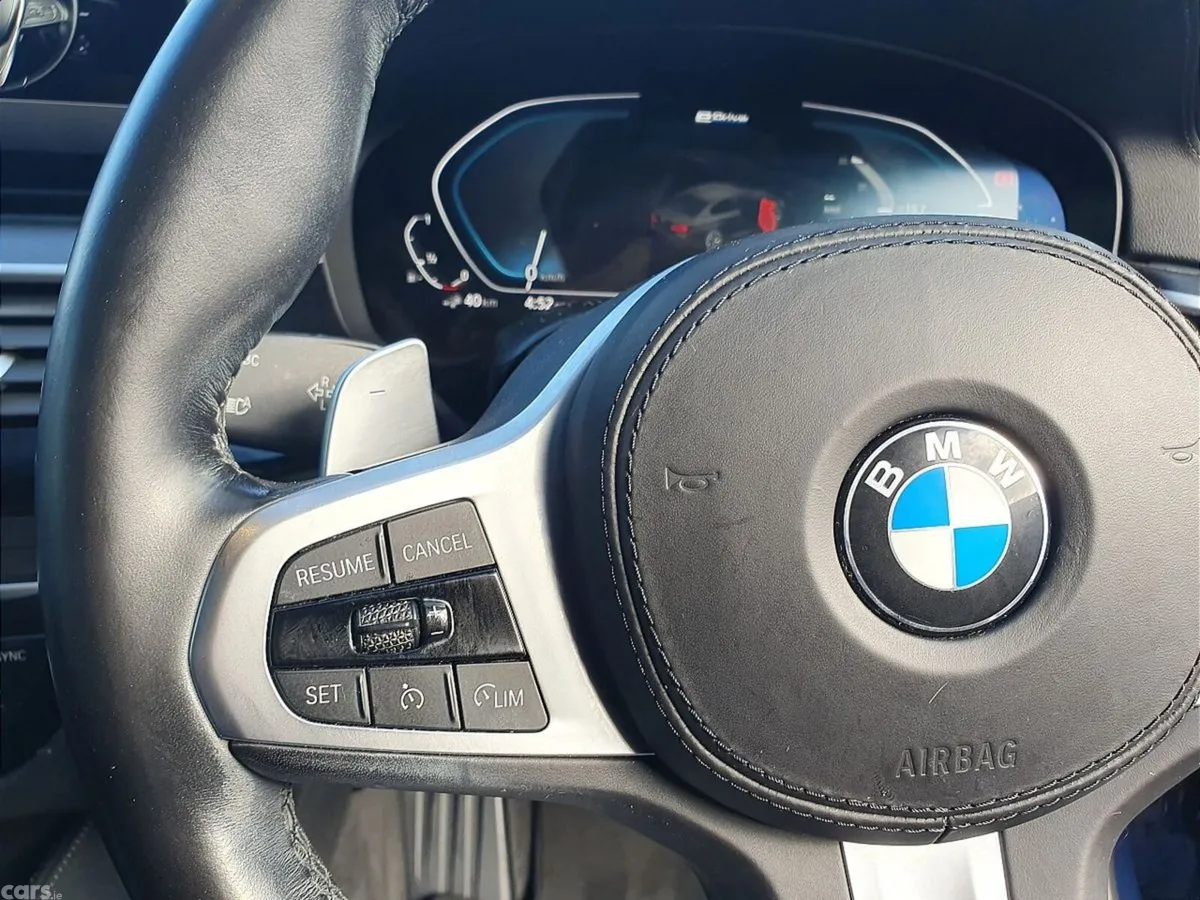 BMW 5-Series Saloon, Petrol Plug-in Hybrid, 2021, Blue