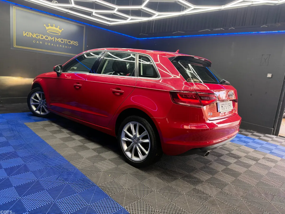Audi A3 Hatchback, Diesel, 2016, Red