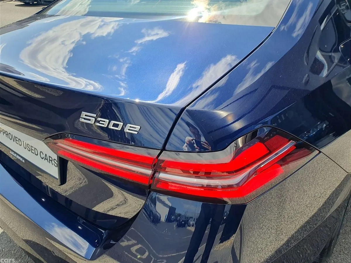 BMW 5-Series Saloon, Petrol Plug-in Hybrid, 2026, Blue