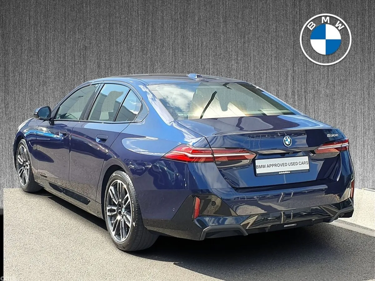 BMW 5-Series Saloon, Petrol Plug-in Hybrid, 2026, Blue