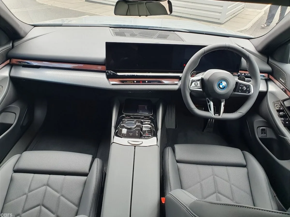 BMW 5-Series Saloon, Petrol Plug-in Hybrid, 2026, Grey