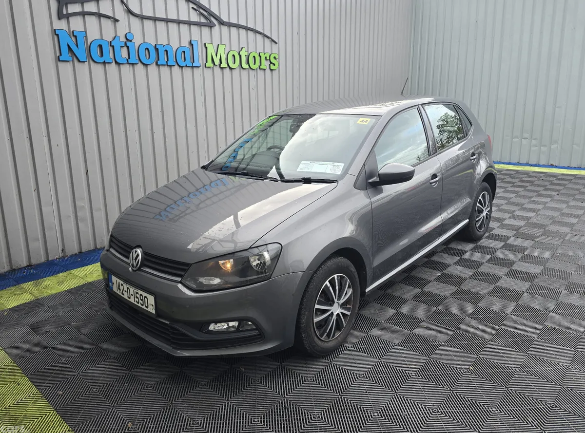 Volkswagen Polo Hatchback, Petrol, 2014, Grey