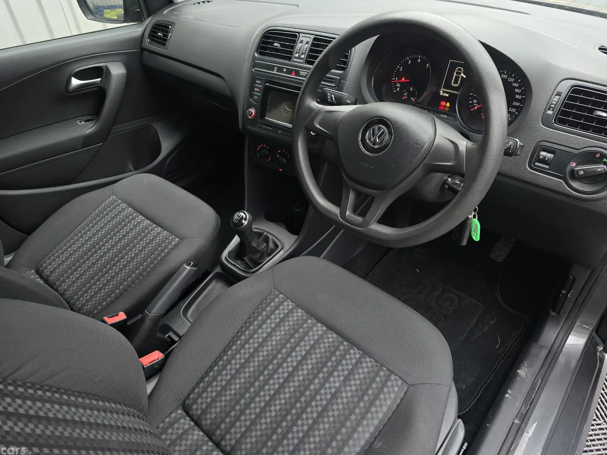 Volkswagen Polo Hatchback, Petrol, 2014, Grey