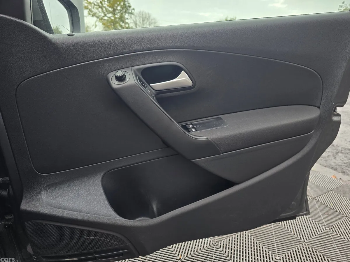 Volkswagen Polo Hatchback, Petrol, 2014, Grey