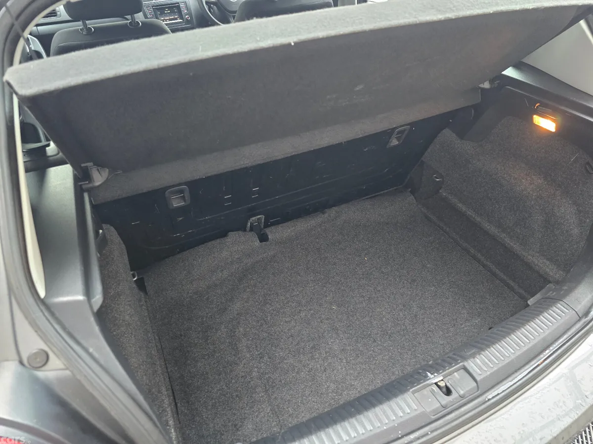 Volkswagen Polo Hatchback, Petrol, 2014, Grey