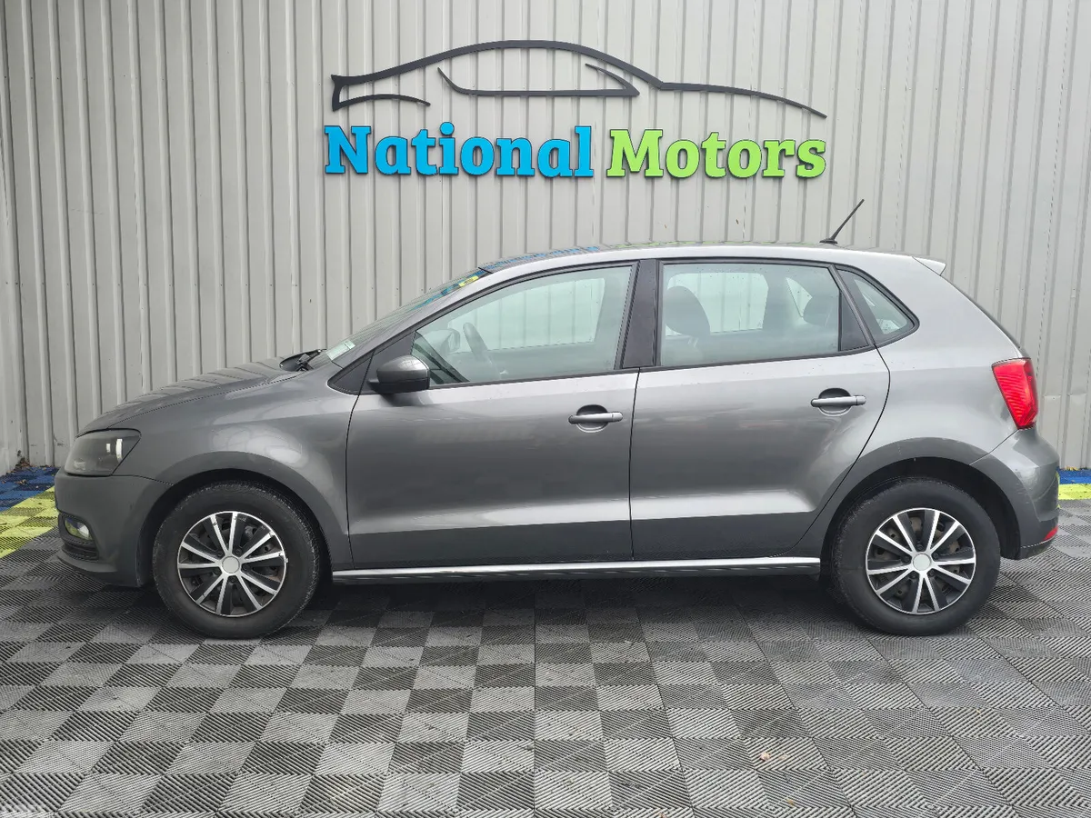 Volkswagen Polo Hatchback, Petrol, 2014, Grey