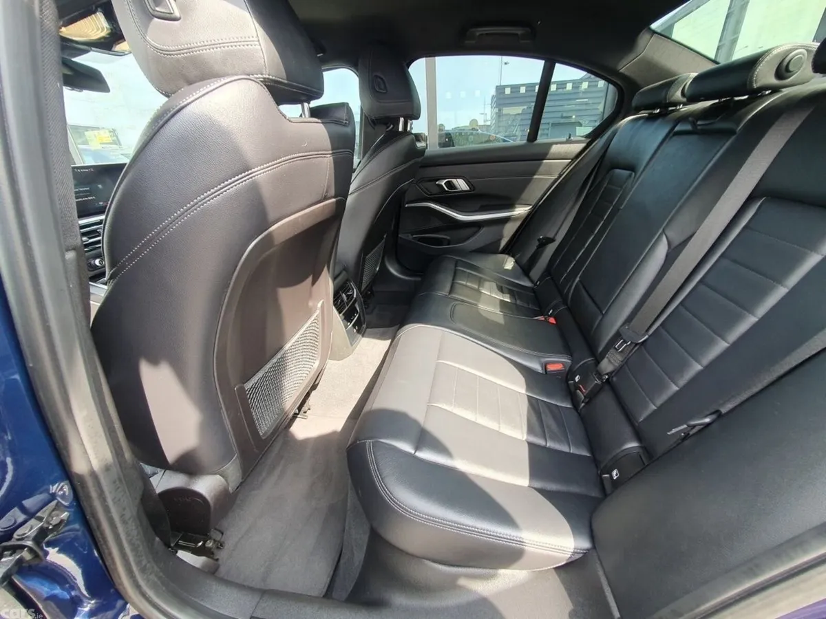 BMW 3-Series Saloon, Petrol Plug-in Hybrid, 2023, Blue