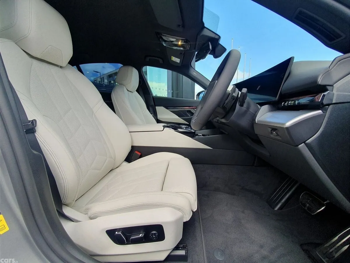 BMW 5-Series Saloon, Petrol Plug-in Hybrid, 2026, Grey