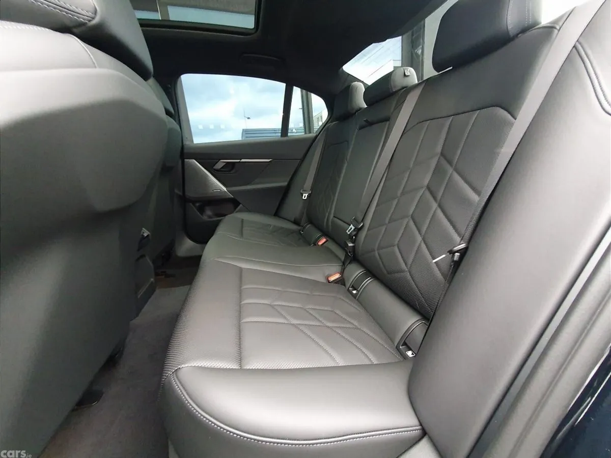 BMW 5-Series Saloon, Petrol Plug-in Hybrid, 2026, Black