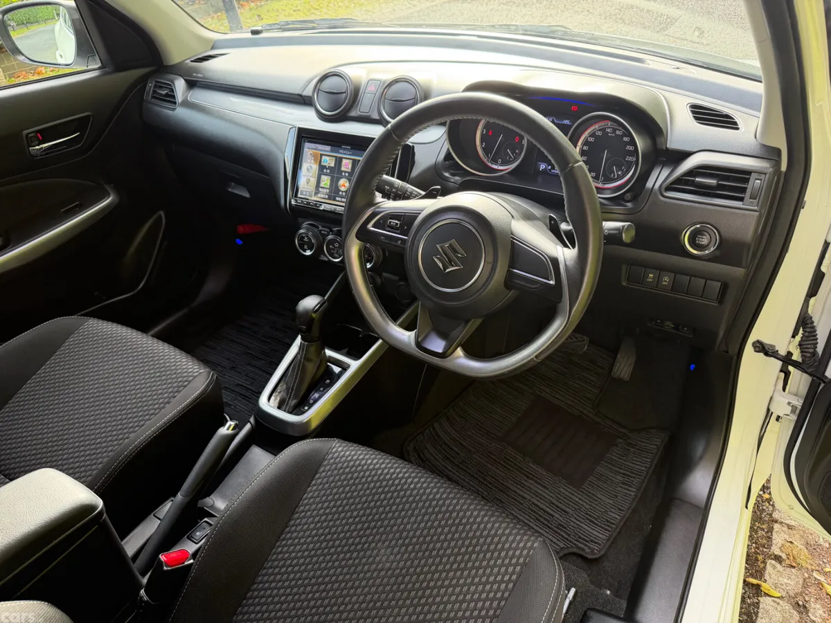 Suzuki Swift Hatchback, Petrol Hybrid, 2017, White