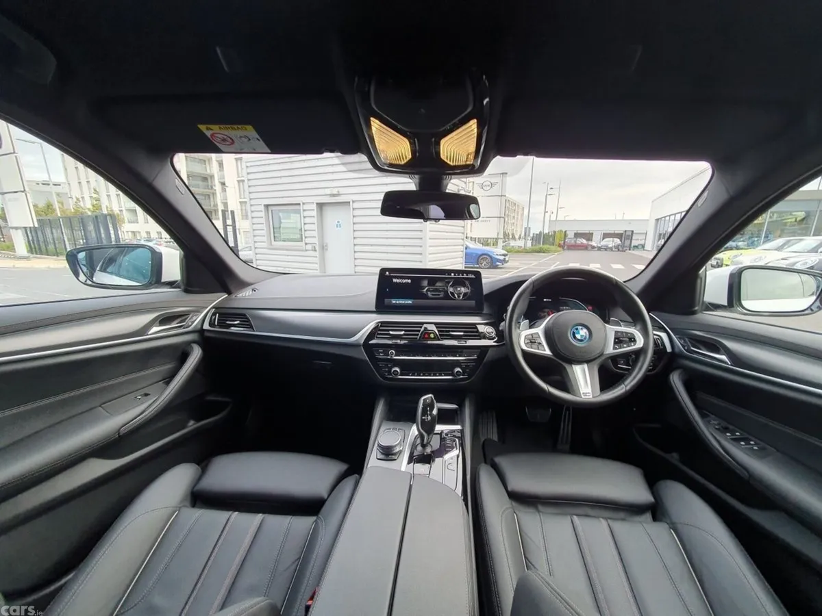 BMW 5-Series Saloon, Petrol Plug-in Hybrid, 2022, White