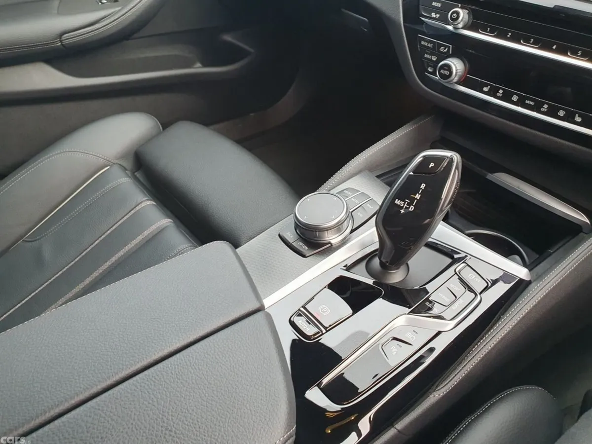 BMW 5-Series Saloon, Petrol Plug-in Hybrid, 2022, White