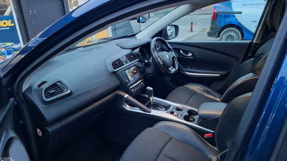 Renault Kadjar SUV, Diesel, 2019, Blue