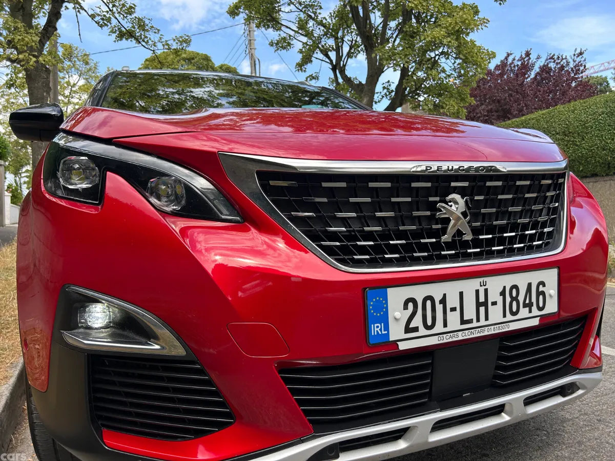 Peugeot 3008 Hatchback, Petrol, 2020, Red