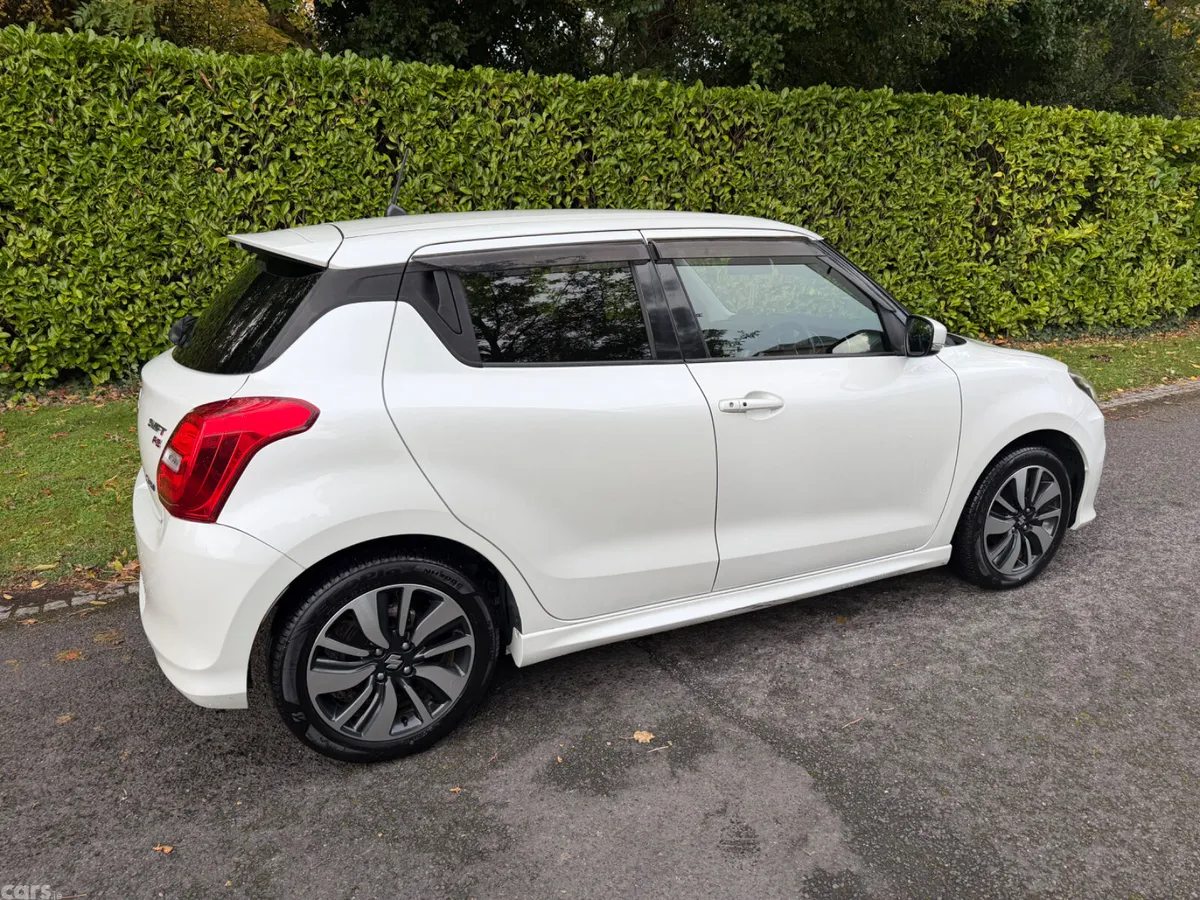 Suzuki Swift Hatchback, Petrol Hybrid, 2017, White
