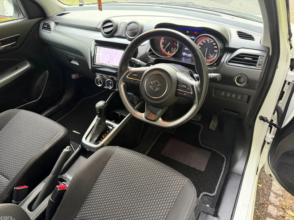 Suzuki Swift Hatchback, Petrol Hybrid, 2017, White