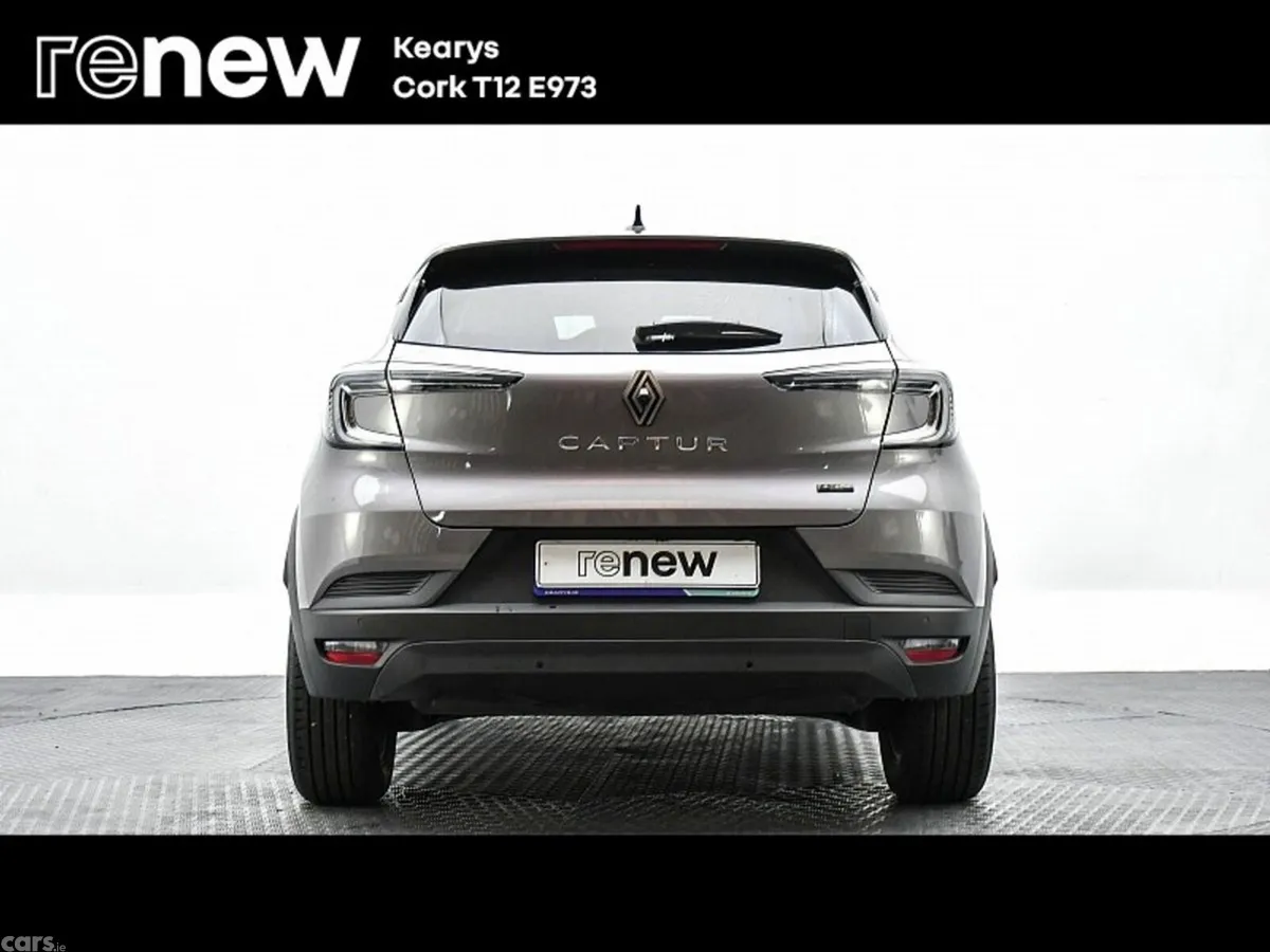 Renault Captur SUV, Petrol Hybrid, 2026, Grey