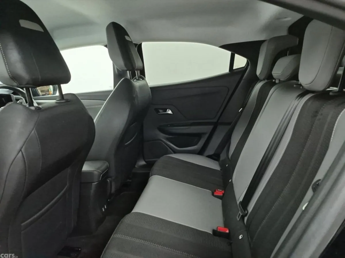 Opel Mokka SUV, Petrol, 2023, Black