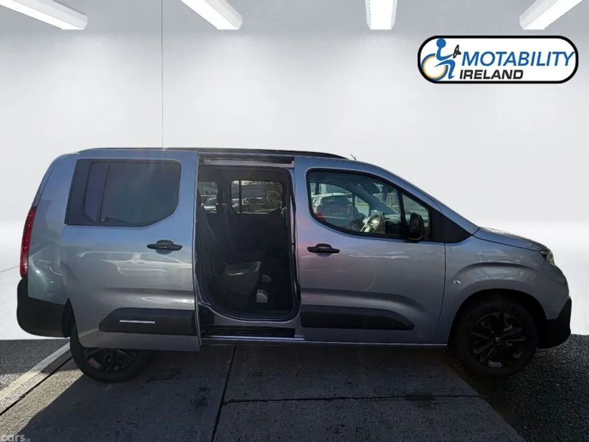 Citroen Berlingo MPV, Diesel, 2026, Grey