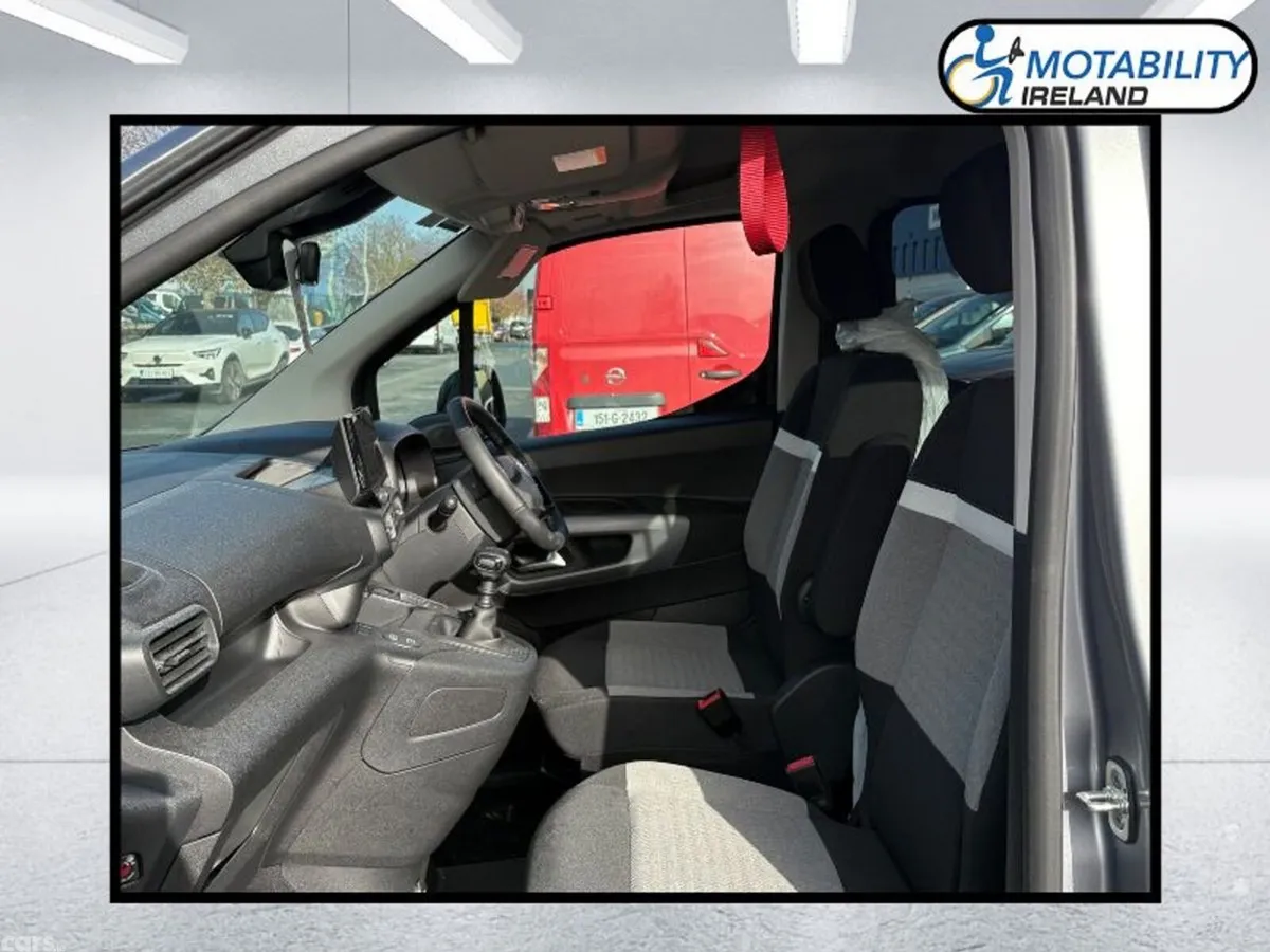 Citroen Berlingo MPV, Diesel, 2026, Grey